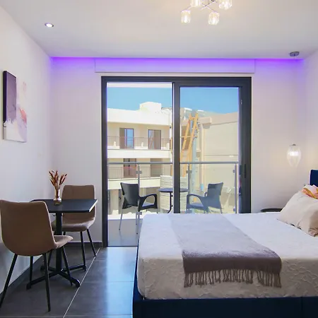 Phaedrus Living View Fountain Court 08